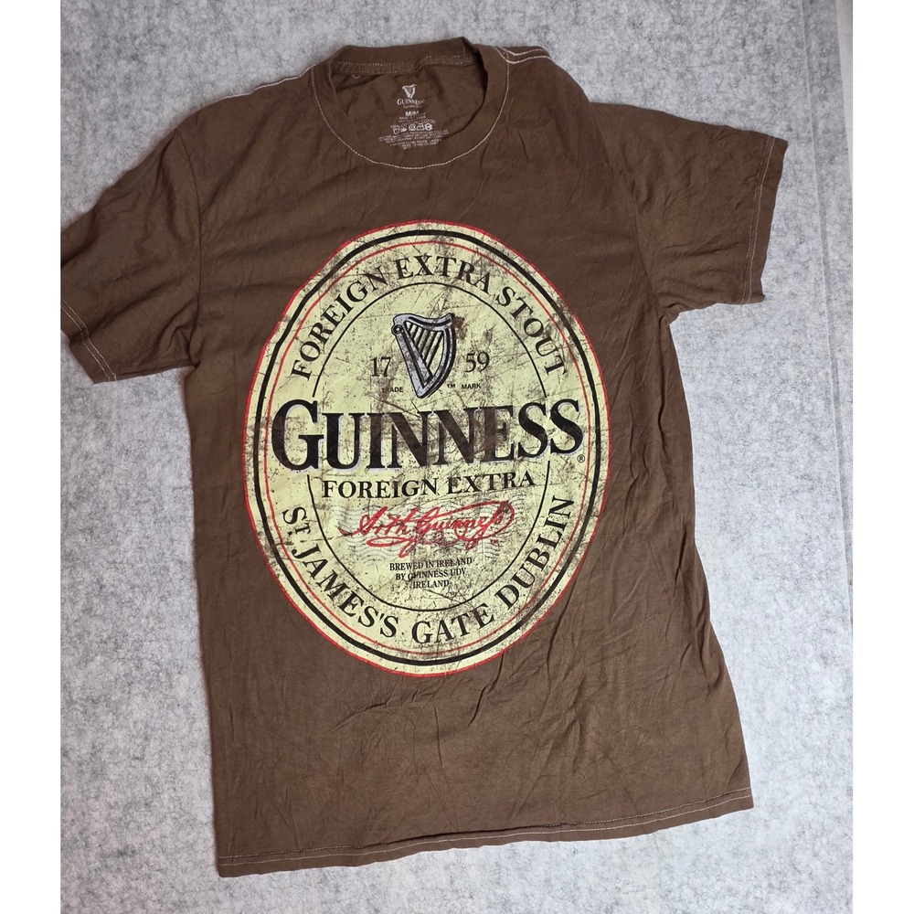 Guinness Foreign Extra Stout Brown Graphic T-Shirt Mens Medium Distressed Logo